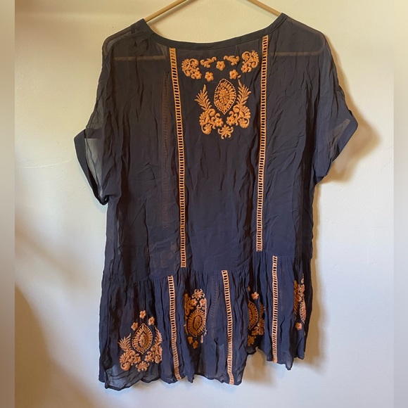 Womens top - Picture 6 of 6